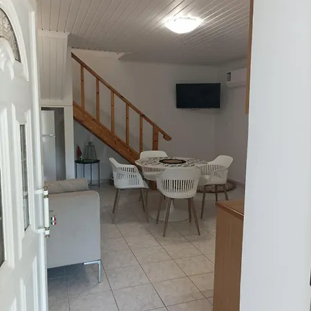 Petrochori Memories Maisonette Tatil Evi